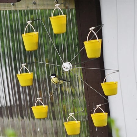 FeederMagic™ Fantastic Bird Food Dispenser