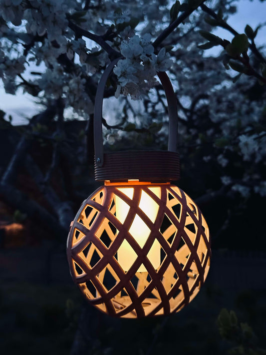 LysLune™ – Solar Pendant Lamp