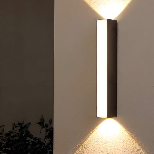 LumiStrahl: Ultra Bright and Weather-Resistant LED Wall Lamp for Outdoors – Modern Lamp for Garden and Terrace