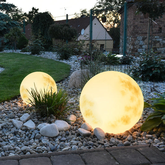 LunaSol: Solar Garden Lamp – garden lamp and solar outdoor light