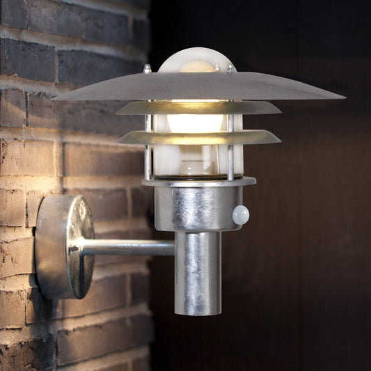 Lonstrup 32 Sensor Wall Lamp